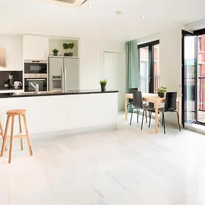  Appartement Marble In The Center Of